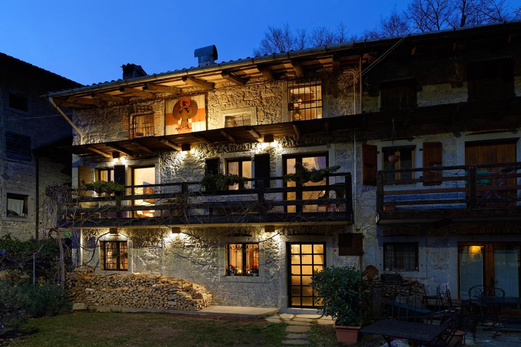 Torre Del Grifone Nel Medioevo Di Cividale Del Friuli Villa Faedis Exterior photo